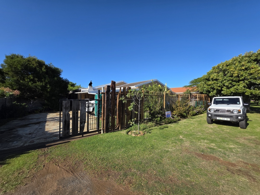 3 Bedroom Property for Sale in Wavecrest Eastern Cape